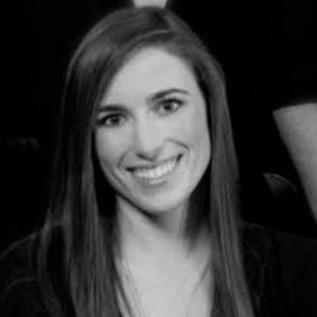 Carly Andrews Photo 3