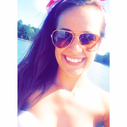 Kayla Taylor Photo 20