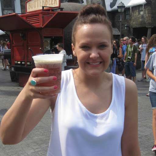 Sarah Strachan Photo 14