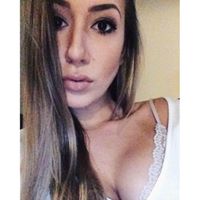 Julia Becker Photo 22