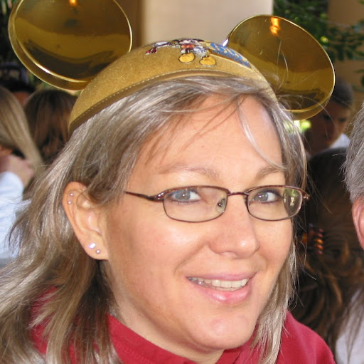 Debbie Hardy Photo 13