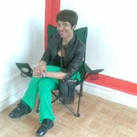 Renay White Photo 7