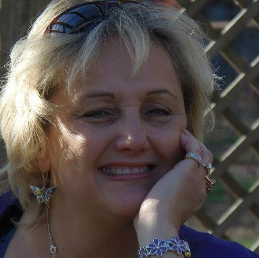 Diana Singleton Photo 12