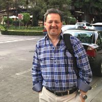 Alejandro Suarez Photo 44
