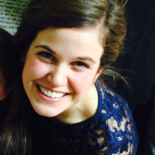 Stephanie Dunn Photo 12