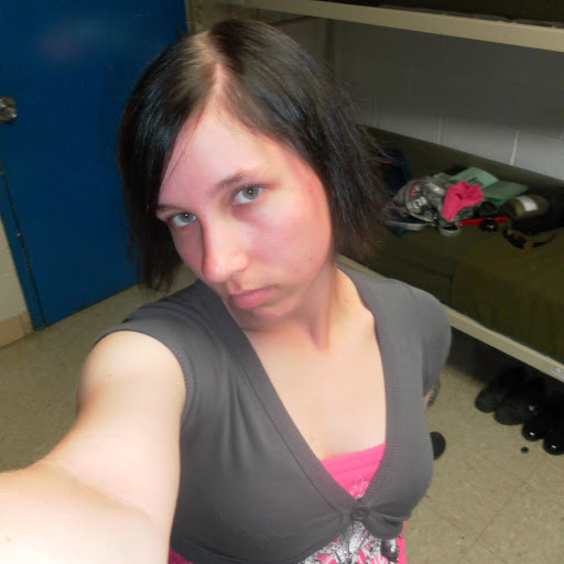 Kristin Martinez Photo 24