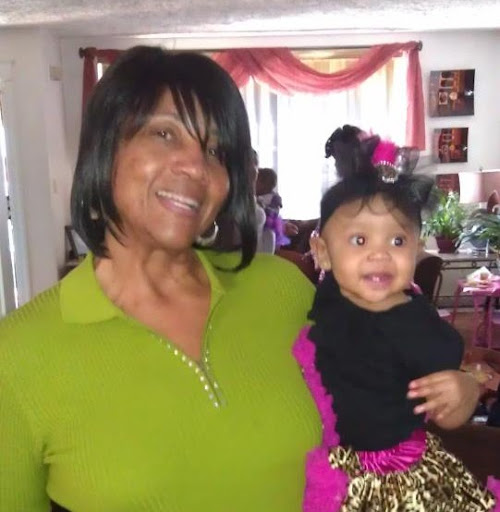 Darlene Lawrence Photo 18