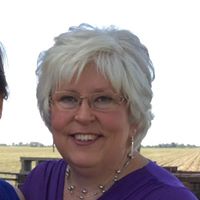 Beth Gustafson Photo 18