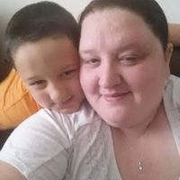 Elizabeth Locklear Photo 21
