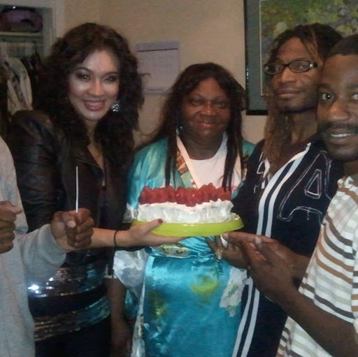 Teressa Robinson Photo 9