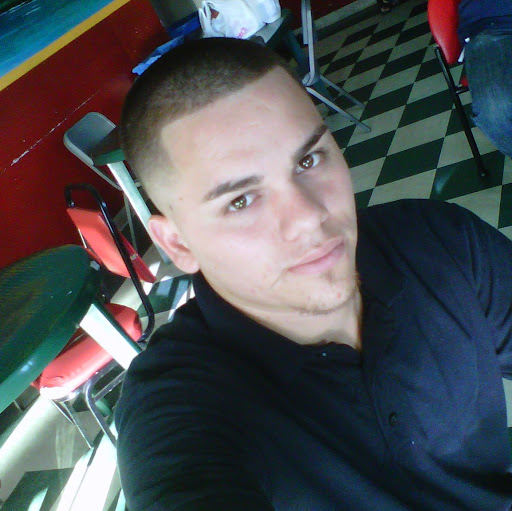 Armando Rodriguez Photo 31