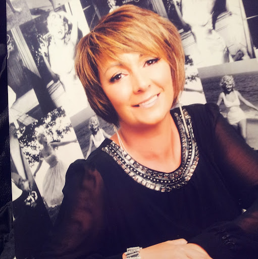 Michele Carroll Photo 17