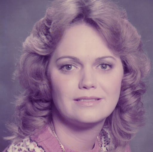 Sandra Hutton Photo 15