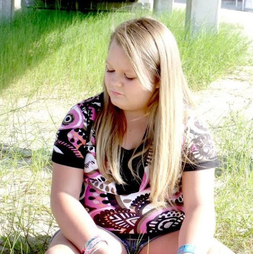 Shannon Chandler Photo 13