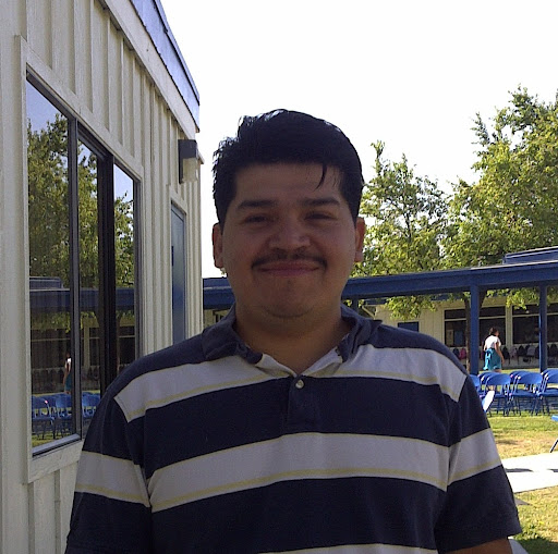Arturo Gomez Photo 14