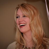 Shannon Moss Photo 31