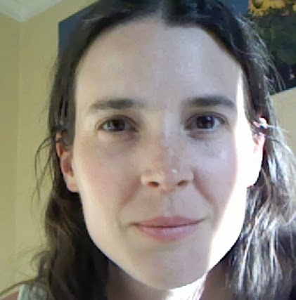 Julie Farrell Photo 30