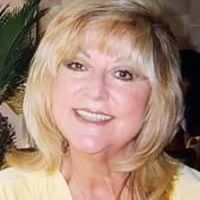 Deborah Logan Photo 28