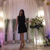Julia Pham Photo 31