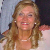 Diane Robbins Photo 25