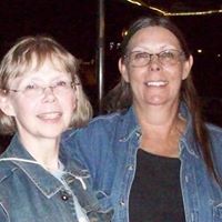 Elizabeth Rowlands Photo 19