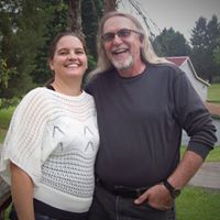 Julie Rogers Photo 19