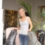 Julia Burns Photo 39