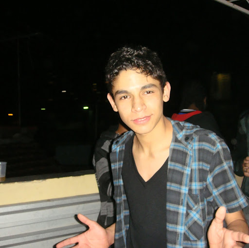Eduardo Cruz Photo 28
