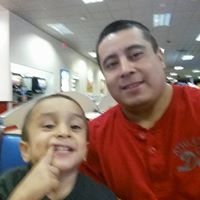 Efrain Reyes Photo 17