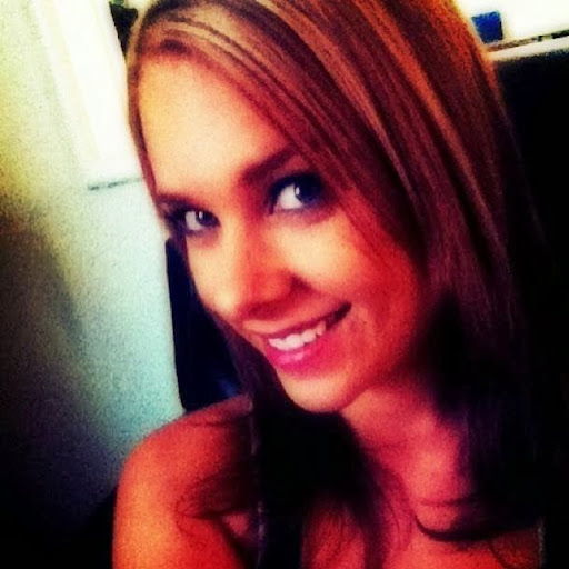 Staci Moore Photo 7