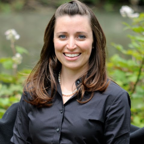 Victoria Brady Photo 17