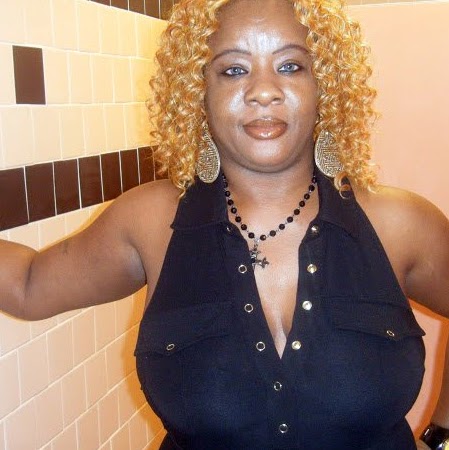 Jackie Howell Photo 17