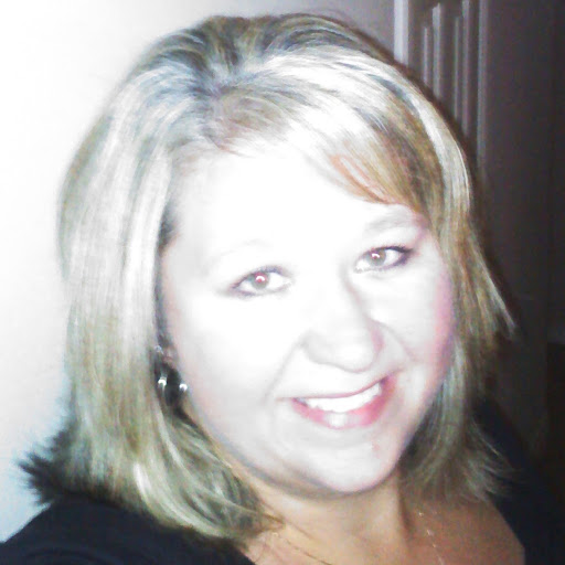 Julie Williams Photo 18