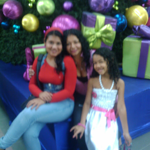 Adelfa Rodriguez Photo 5