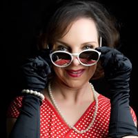Louise Mather Photo 4