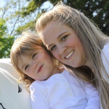 Robyn Graham Photo 21
