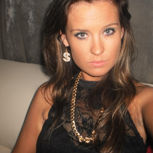 Amy Pearce Photo 11