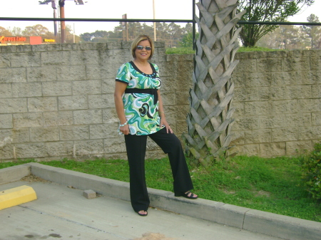 Linda Cooper Photo 37