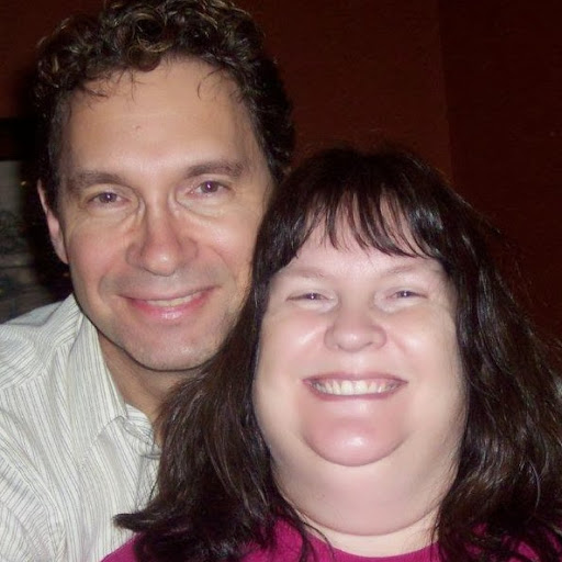 Lori Johnson Photo 33