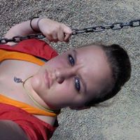 Julia Ledford Photo 16