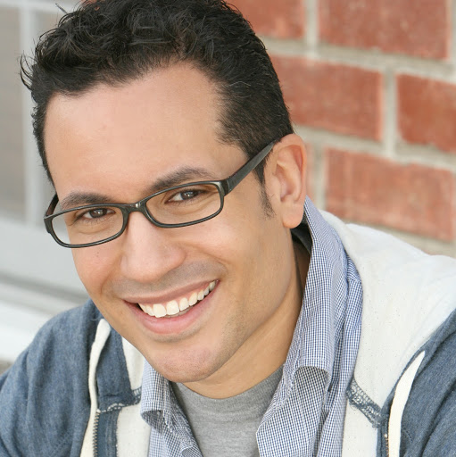 Derrick Brown Photo 25