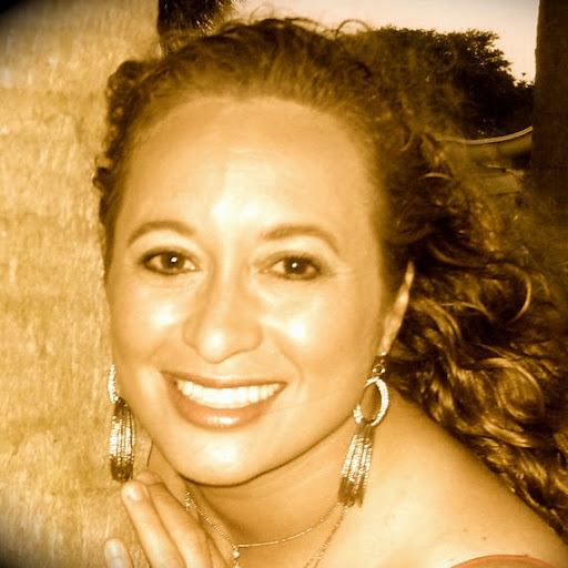 Sandra Maxwell Photo 30