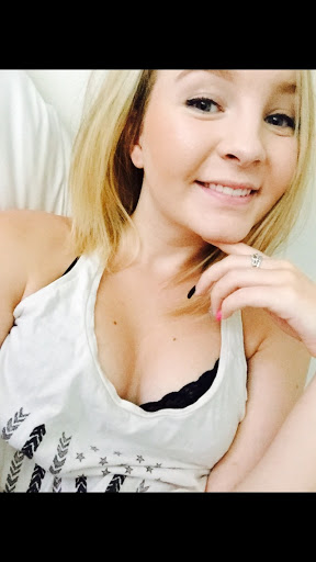 Daisy Anderson Photo 23