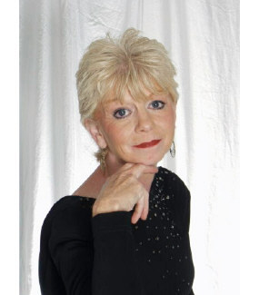 Debbie Hampton Photo 22
