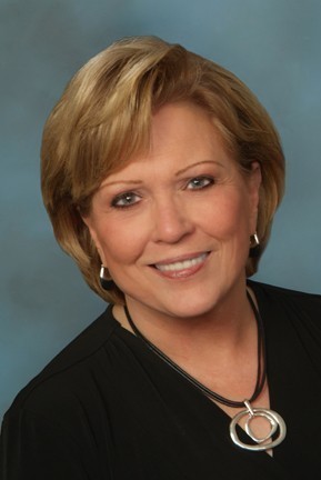 Gail Anderson Photo 43