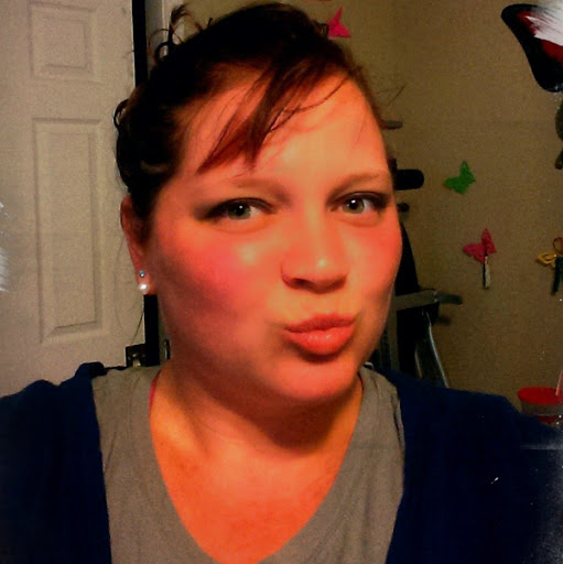 Amanda Schultz Photo 22
