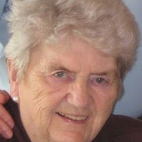 Eileen Andrews Photo 20