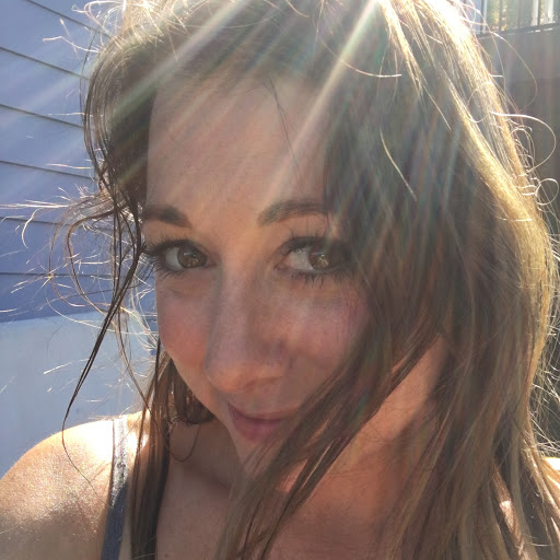 Danielle Gilmore Photo 19