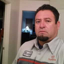 Robert Navarrete Photo 13