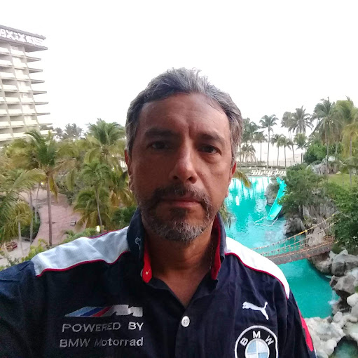 Armando Navarro Photo 35